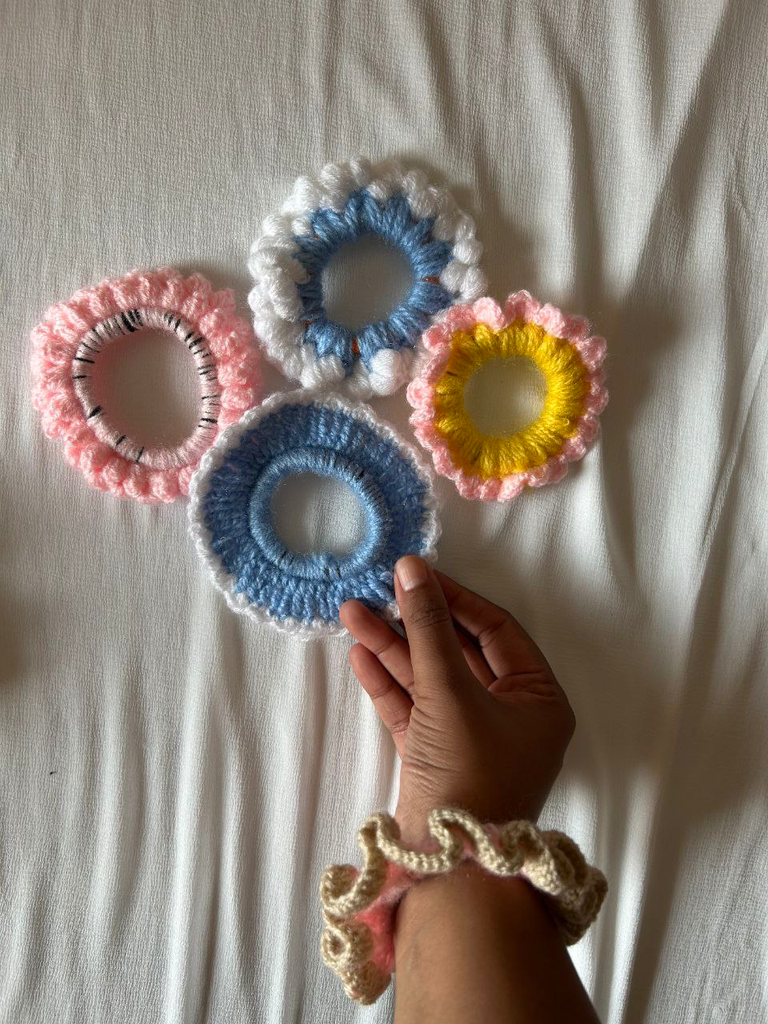Crochet Scrunchie