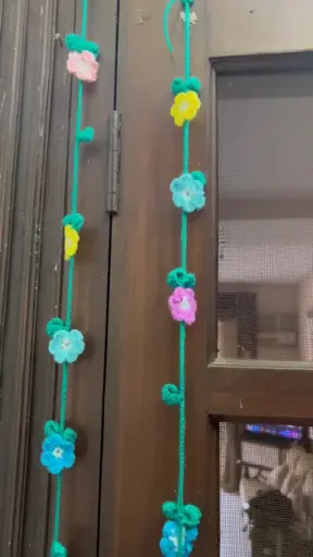 Crochet Floral Wall Hanging (Set of4)